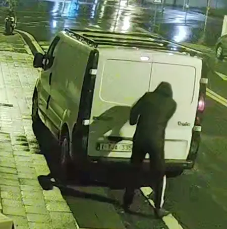 Ramkraak op een tabakswinkel in Kortrijk 
